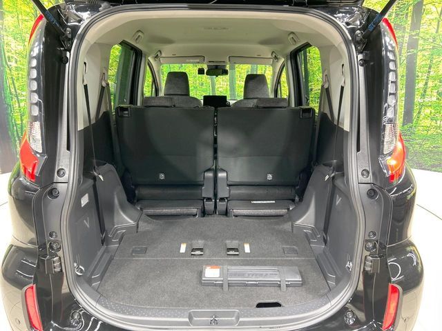 TOYOTA SIENTA HYBRID 2025 Image 31