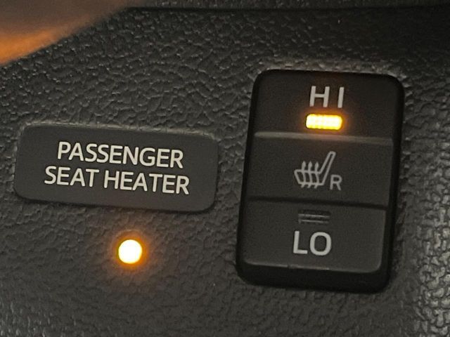 TOYOTA PRIUS 2017 Image 31