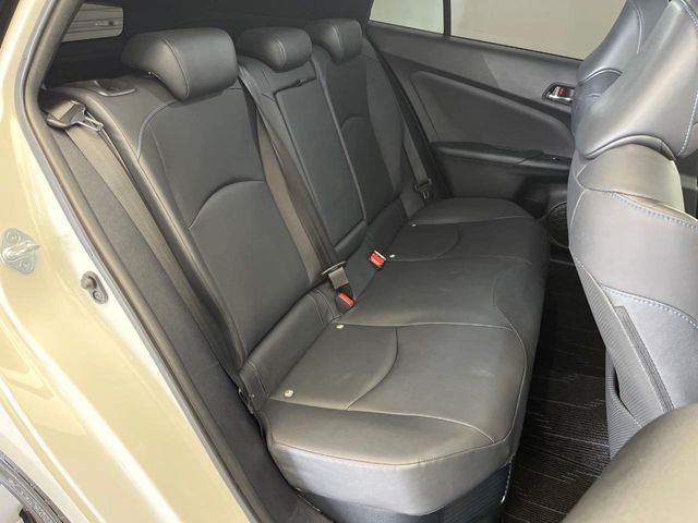 TOYOTA PRIUS 2017 Image 31