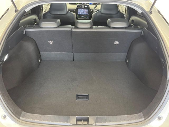 TOYOTA PRIUS 2017 Image 31