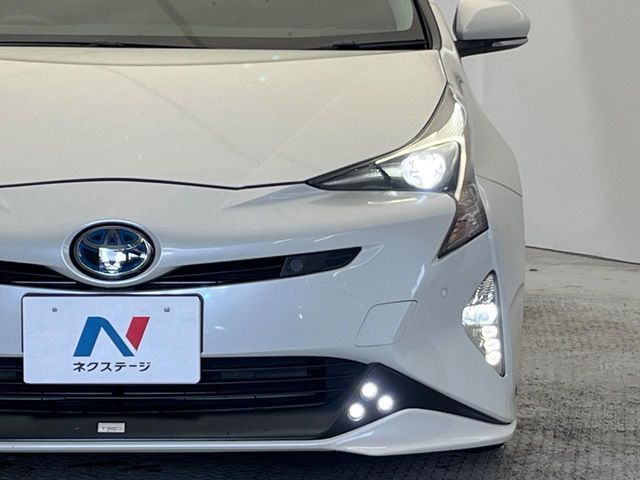 TOYOTA PRIUS 2017 Image 31