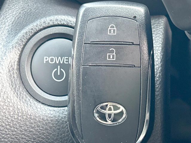 TOYOTA YARIS CROSS HYBRID 2025 Image 31