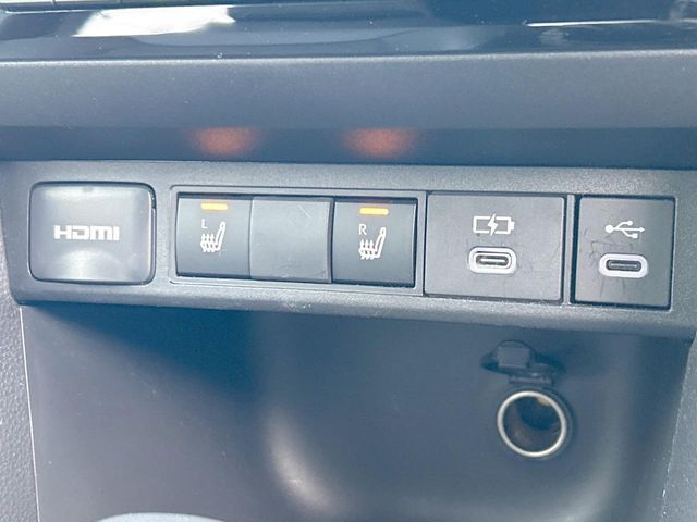 TOYOTA YARIS CROSS HYBRID 2025 Image 31