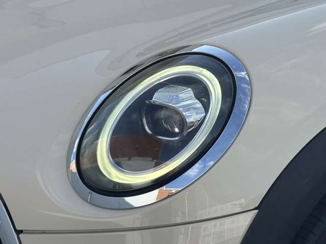 BMW MINI COOPER 5DOOR 2019 Image 31