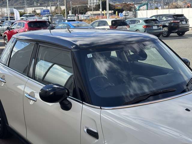 BMW MINI COOPER 5DOOR 2019 Image 31