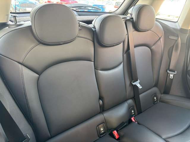 BMW MINI COOPER 5DOOR 2019 Image 31