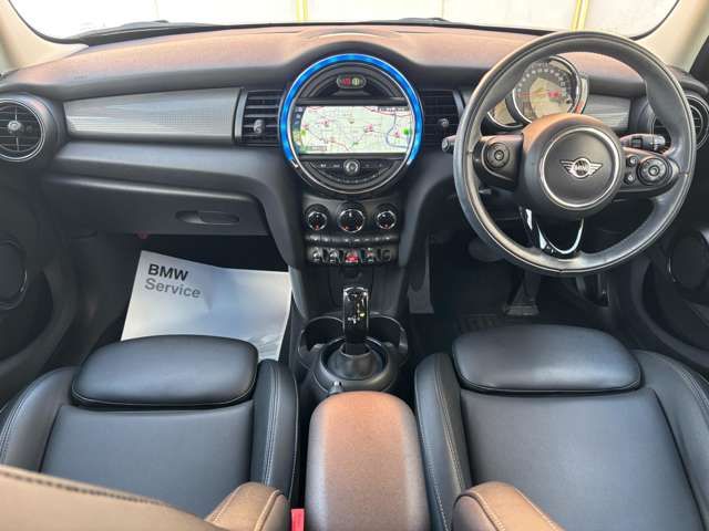 BMW MINI COOPER 5DOOR 2019 Image 31