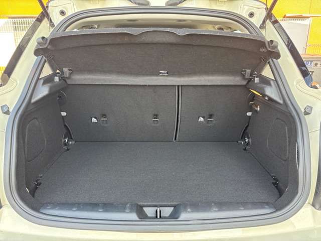 BMW MINI COOPER 5DOOR 2019 Image 31