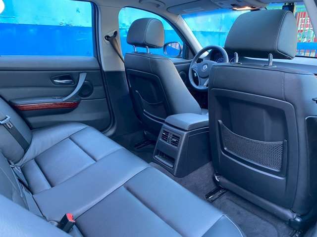 ALPINA B3 S TOURING 2010 Image 31