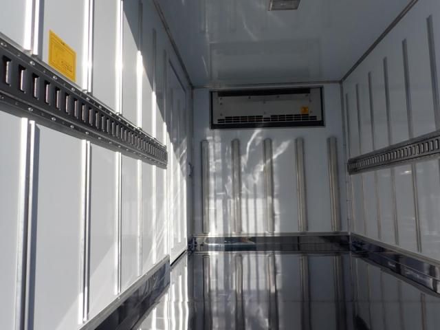 MITSUBISHI CANTER 2025 Image 31