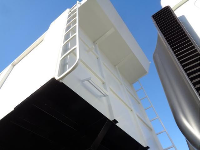 MITSUBISHI FUSOU SUPER GREAT 2025 Image 31