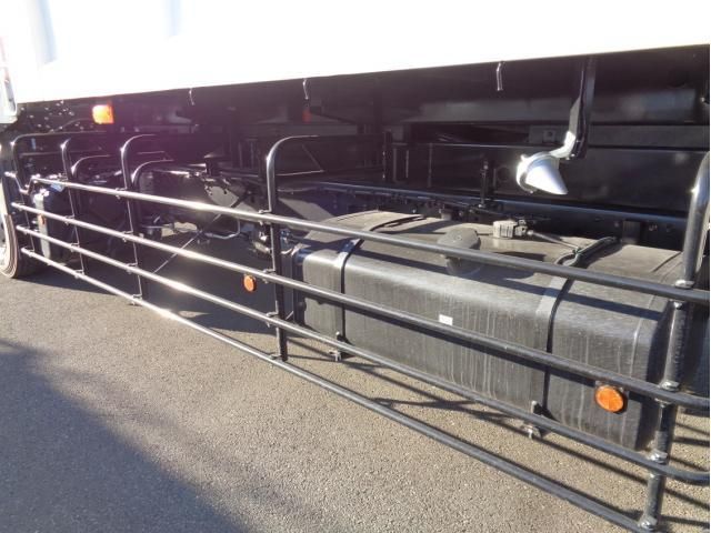 MITSUBISHI FUSOU SUPER GREAT 2025 Image 31