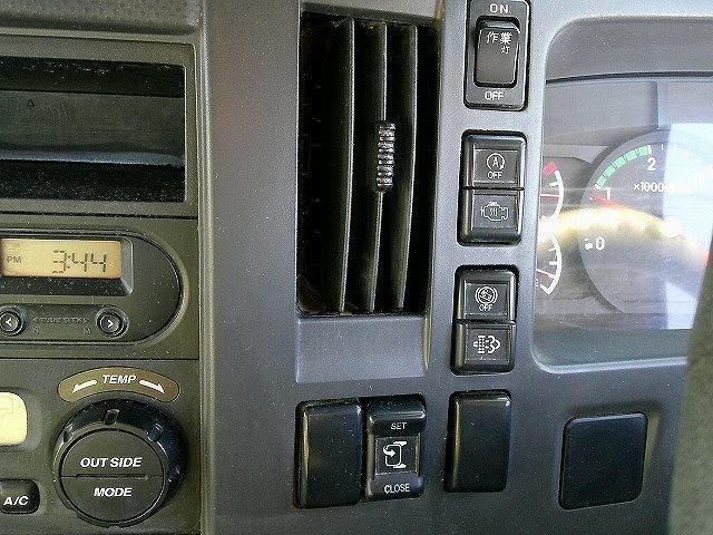 ISUZU FORWARD 2019 Image 31