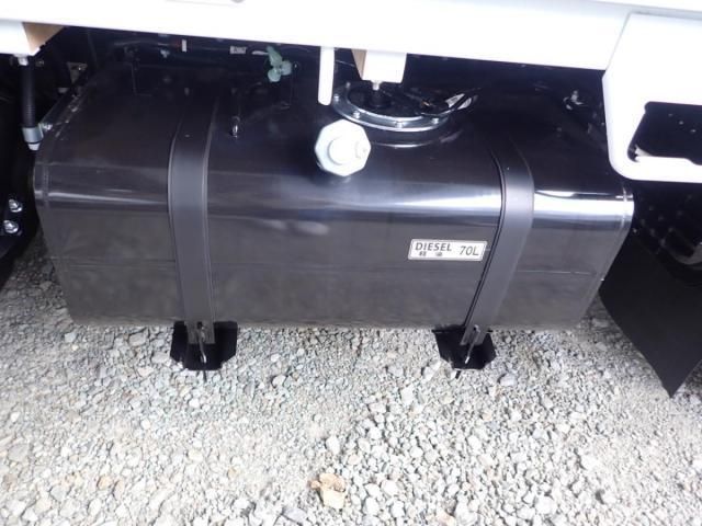 MITSUBISHI CANTER 2025 Image 31