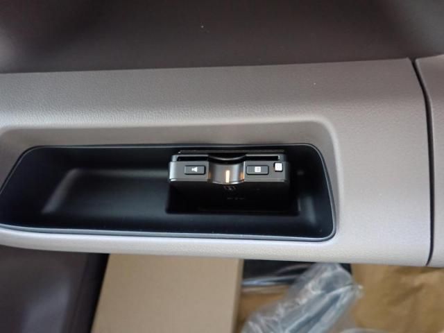 MITSUBISHI CANTER 2025 Image 31