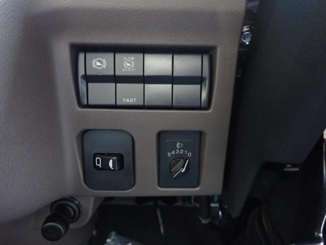 MITSUBISHI CANTER 2025 Image 31