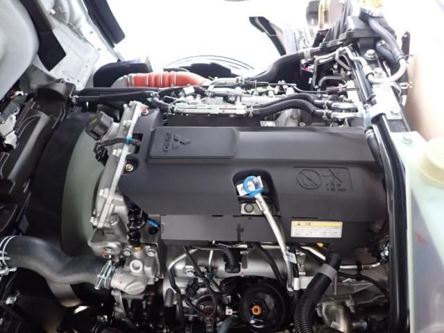 MITSUBISHI CANTER 2025 Image 31