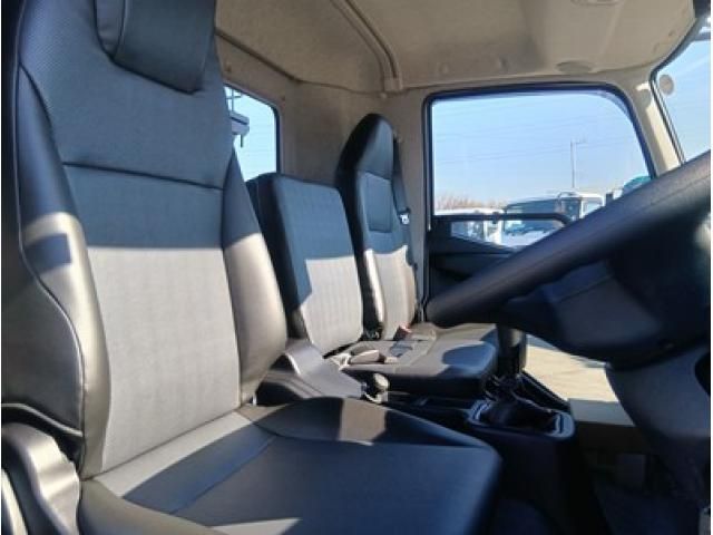 MITSUBISHI FUSOU FIGHTER 2024 Image 31