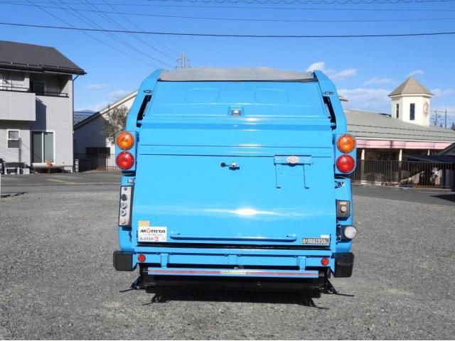 MITSUBISHI CANTER 2015 Image 31