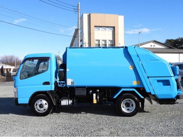 MITSUBISHI CANTER 2015 Image 31
