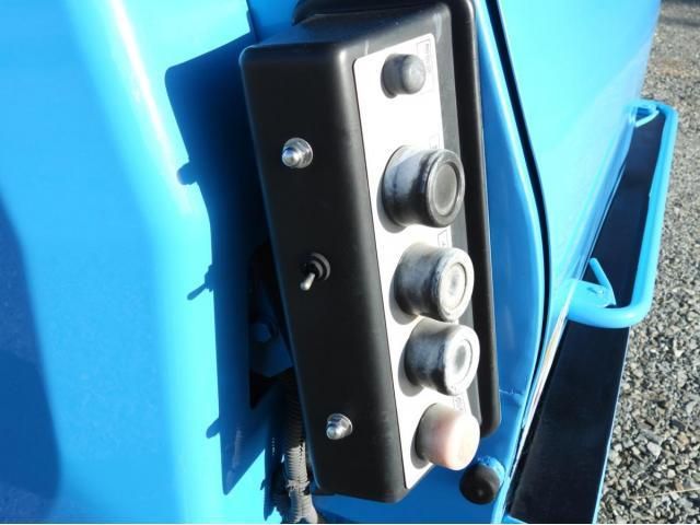 MITSUBISHI CANTER 2015 Image 31