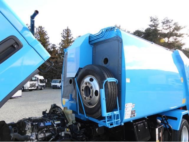 MITSUBISHI CANTER 2015 Image 31