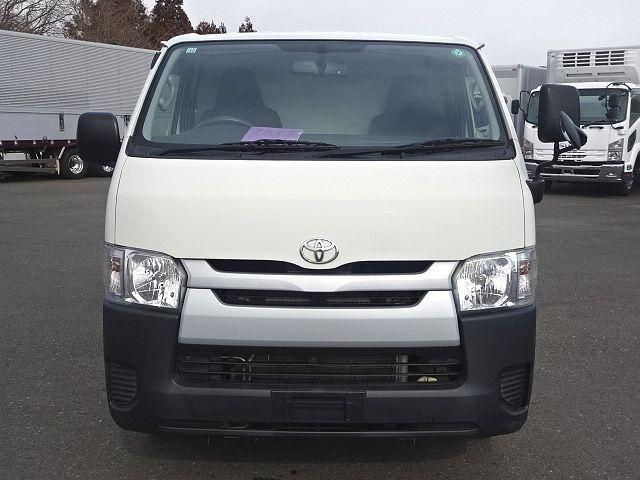 TOYOTA HIACE 2019 Image 31