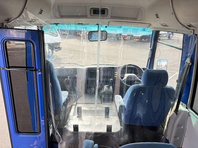 MITSUBISHI ROSA 2014 Image 31