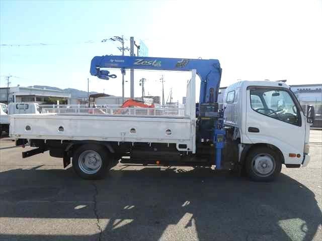 HINO DUTRO 2011 Image 31