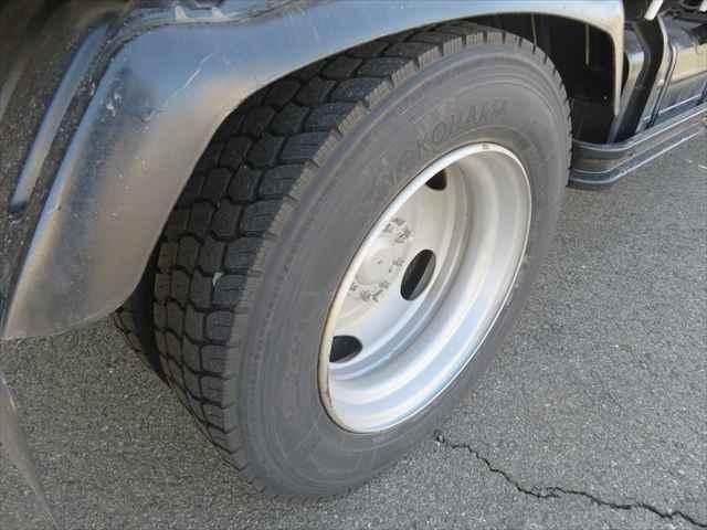 HINO DUTRO 2011 Image 31