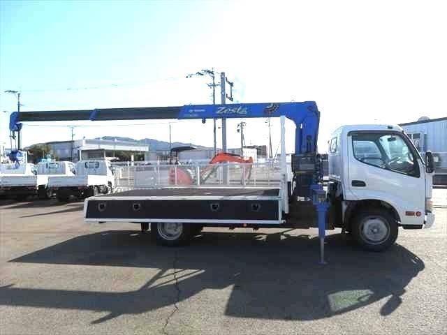 HINO DUTRO 2011 Image 31
