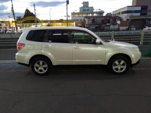 SUBARU FORESTER 2011 Image 31