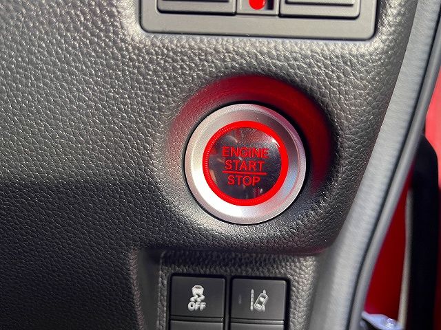 HONDA N BOX CUSTOM 2018 Image 31