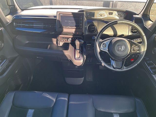 HONDA N BOX CUSTOM 2023 Image 31