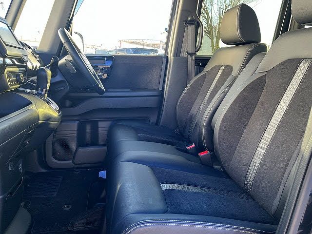 HONDA N BOX CUSTOM 2023 Image 31