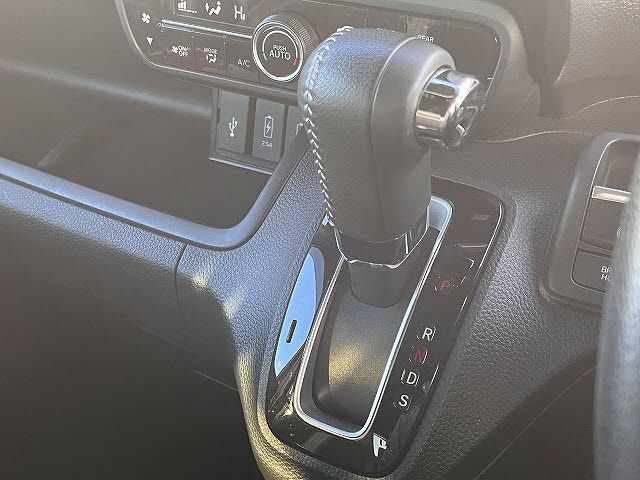 HONDA N BOX CUSTOM 2023 Image 31