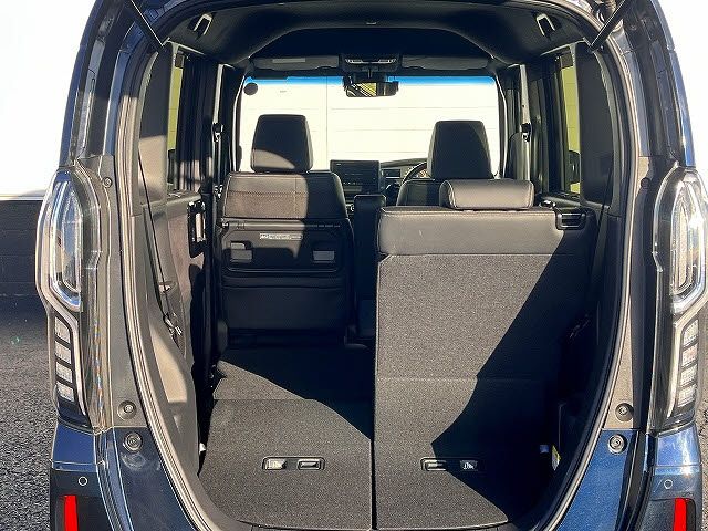 HONDA N BOX CUSTOM 2023 Image 31