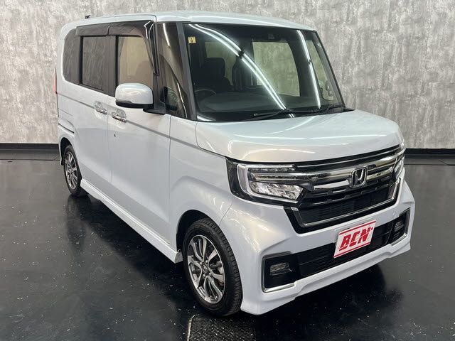 HONDA N BOX CUSTOM 2023 Image 31