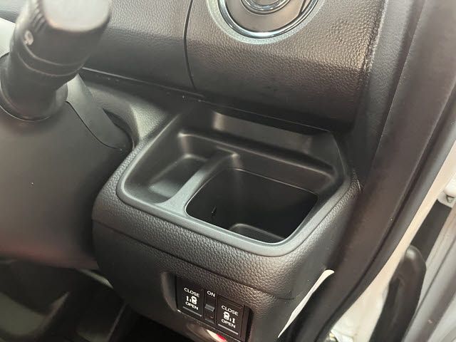 HONDA N BOX CUSTOM 2023 Image 31