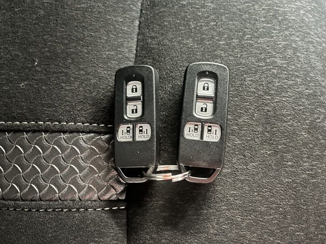 HONDA N BOX CUSTOM 2023 Image 31