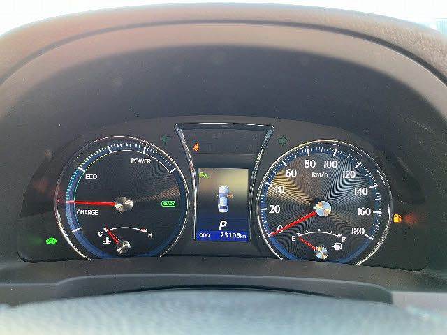 TOYOTA CROWN SEDAN HYBRID 2014 Image 31