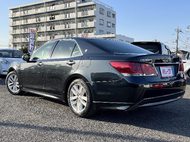 TOYOTA CROWN SEDAN HYBRID 2014 Image 31