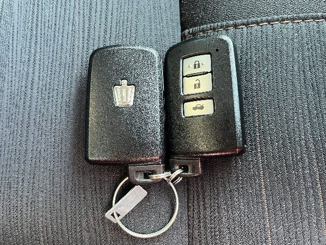 TOYOTA CROWN SEDAN HYBRID 2014 Image 31