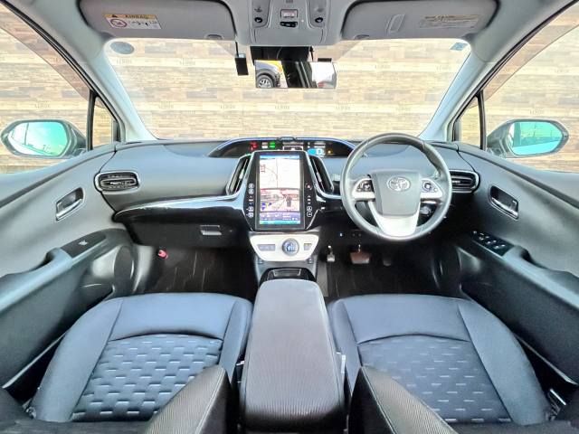 TOYOTA PRIUS PHV 2017 Image 31