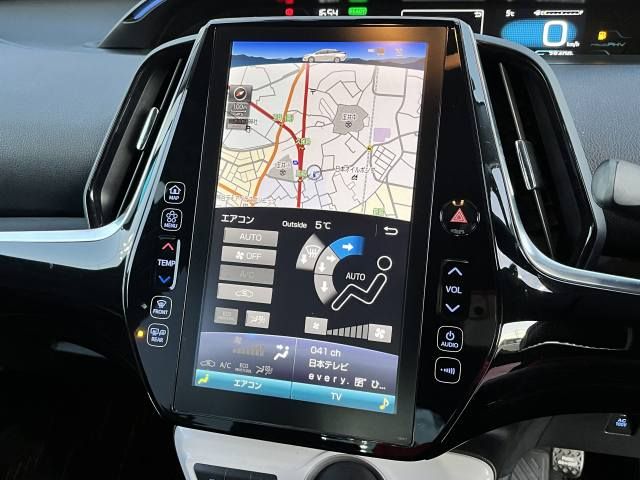 TOYOTA PRIUS PHV 2017 Image 31