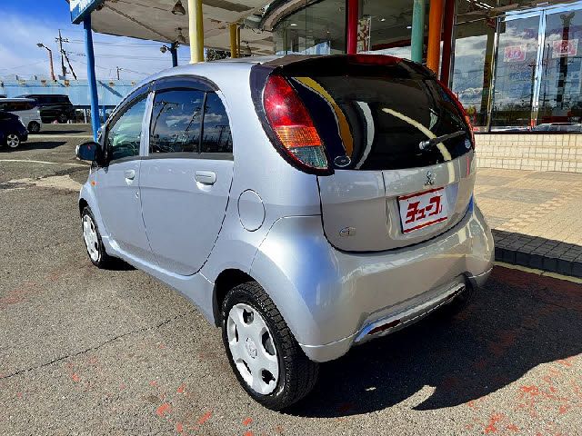 MITSUBISHI I 2011 Image 31