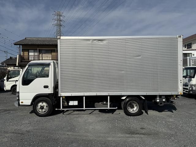 ISUZU ELF 2005 Image 31