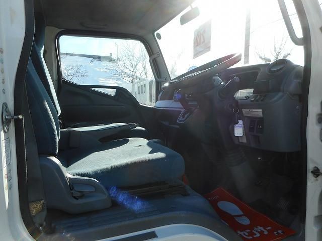 MITSUBISHI CANTER 2013 Image 31