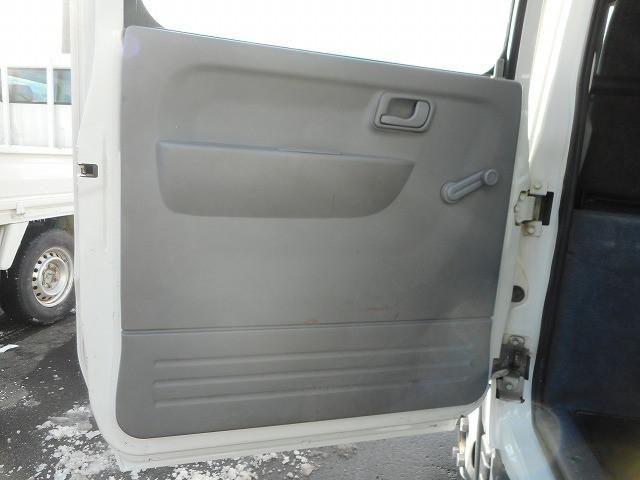 MITSUBISHI CANTER 2013 Image 31