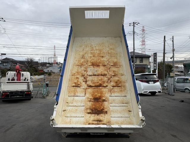 HINO DUTRO 2019 Image 31